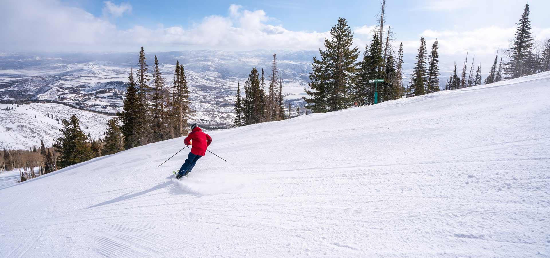 Jans Expert carving on a groomed run at Deer Valley Ski Resort, Park City, UT