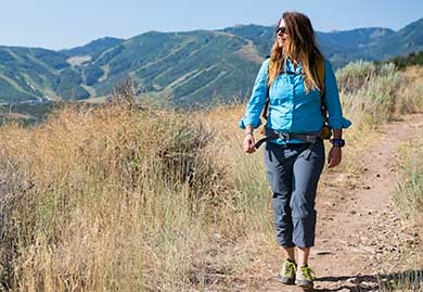 Jans expert Shaun Raskin-Deutschlander hikes above Park City, Utah.
